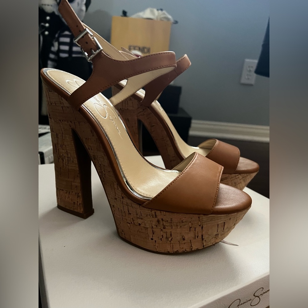 Jessica Simpson platform sandals size 8, worn only once comes with box